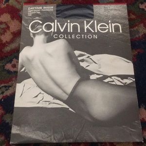 Pantyhose Daytime Sheer -Color: Midnight Blue